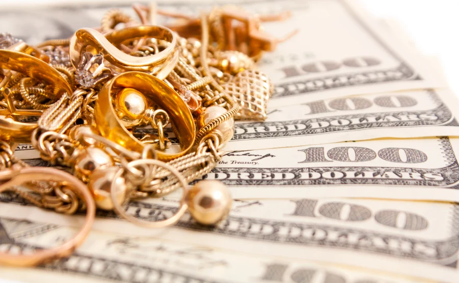 What Scrap Gold Buyers Look For In Jewelry Items Warrington, PA What Scrap Gold Buyers Look For In Jewelry Items Warrington, PA